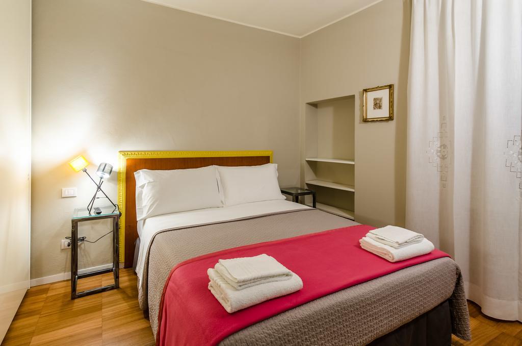 Duomo Guesthouse Placência Quarto foto