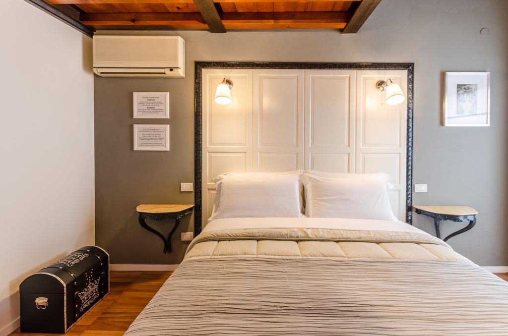 Duomo Guesthouse Placência Quarto foto